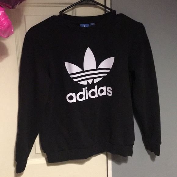 adidas Sweaters - Adidas sweatshirt ❤️❤️❤️